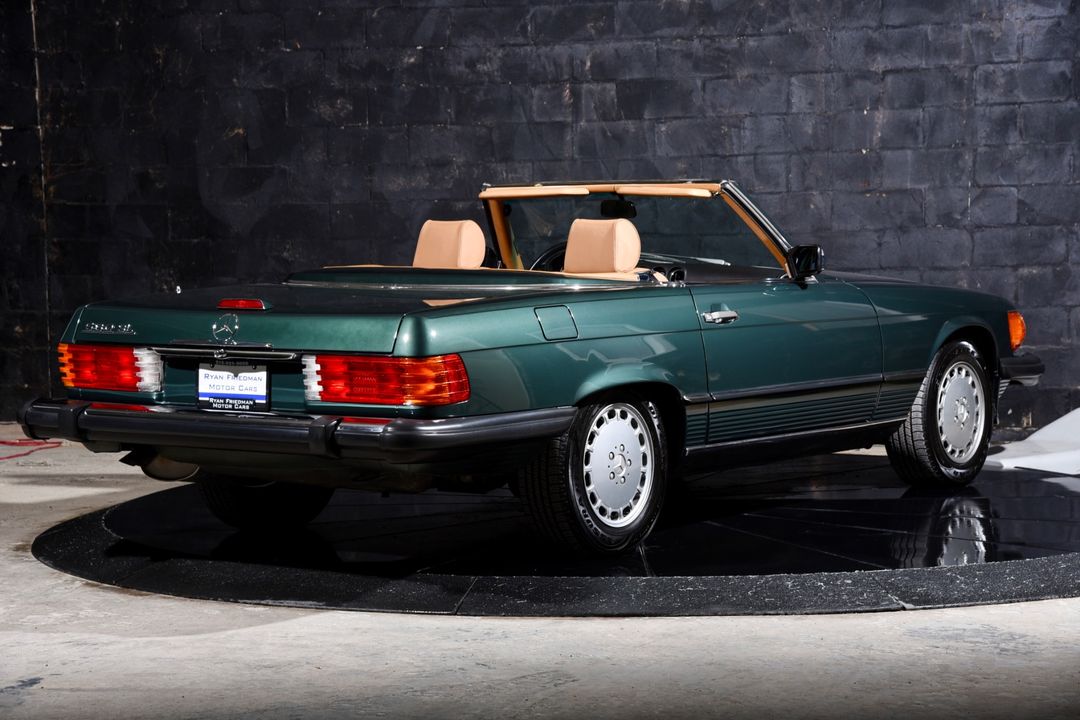 1989 Mercedes-Benz 560-Class
