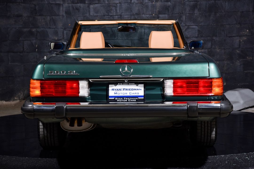 1989 Mercedes-Benz 560-Class