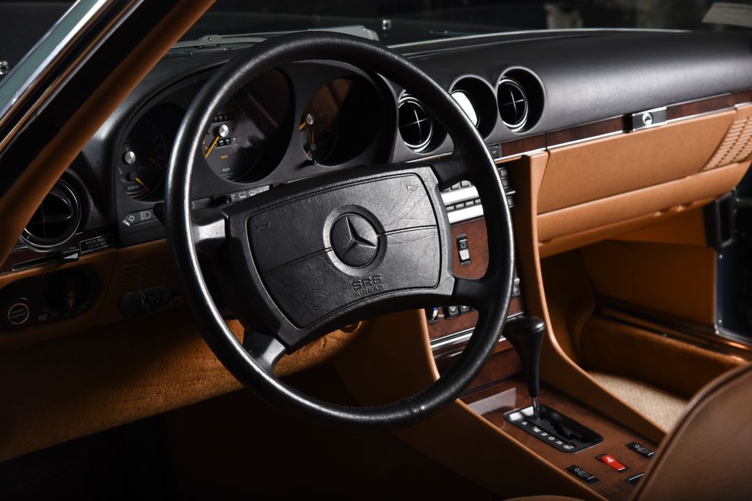 1989 Mercedes-Benz 560-Class