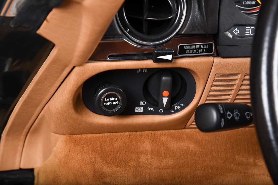 1989 Mercedes-Benz 560-Class