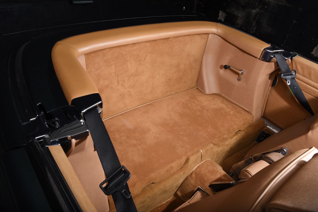 1989 Mercedes-Benz 560-Class