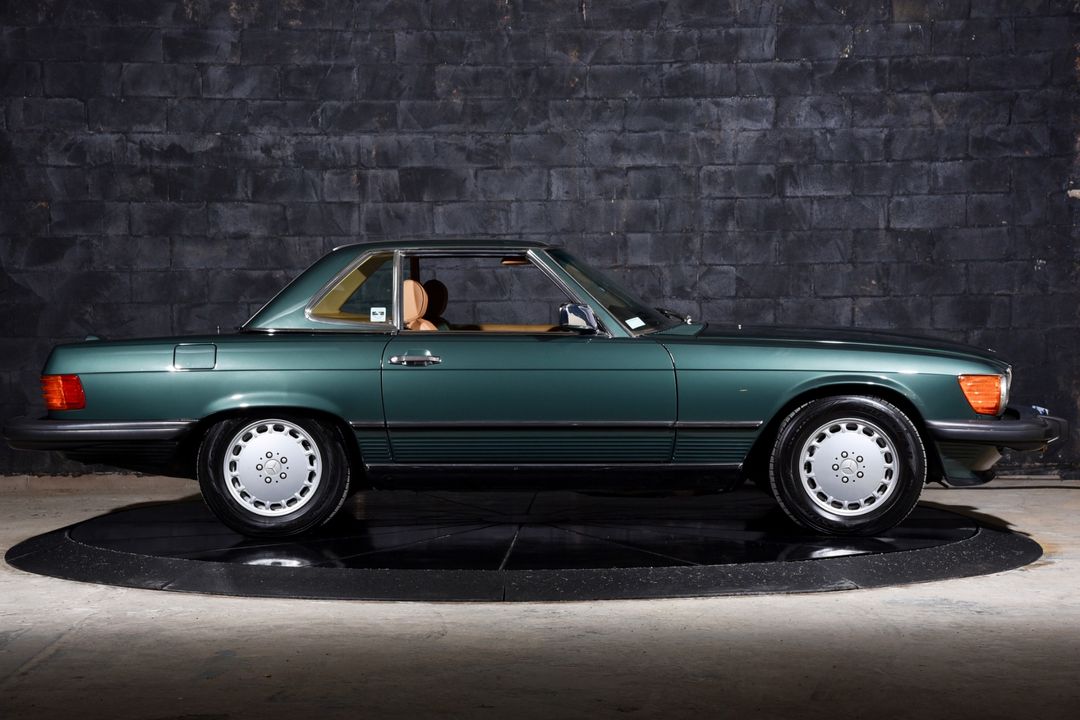 1989 Mercedes-Benz 560-Class