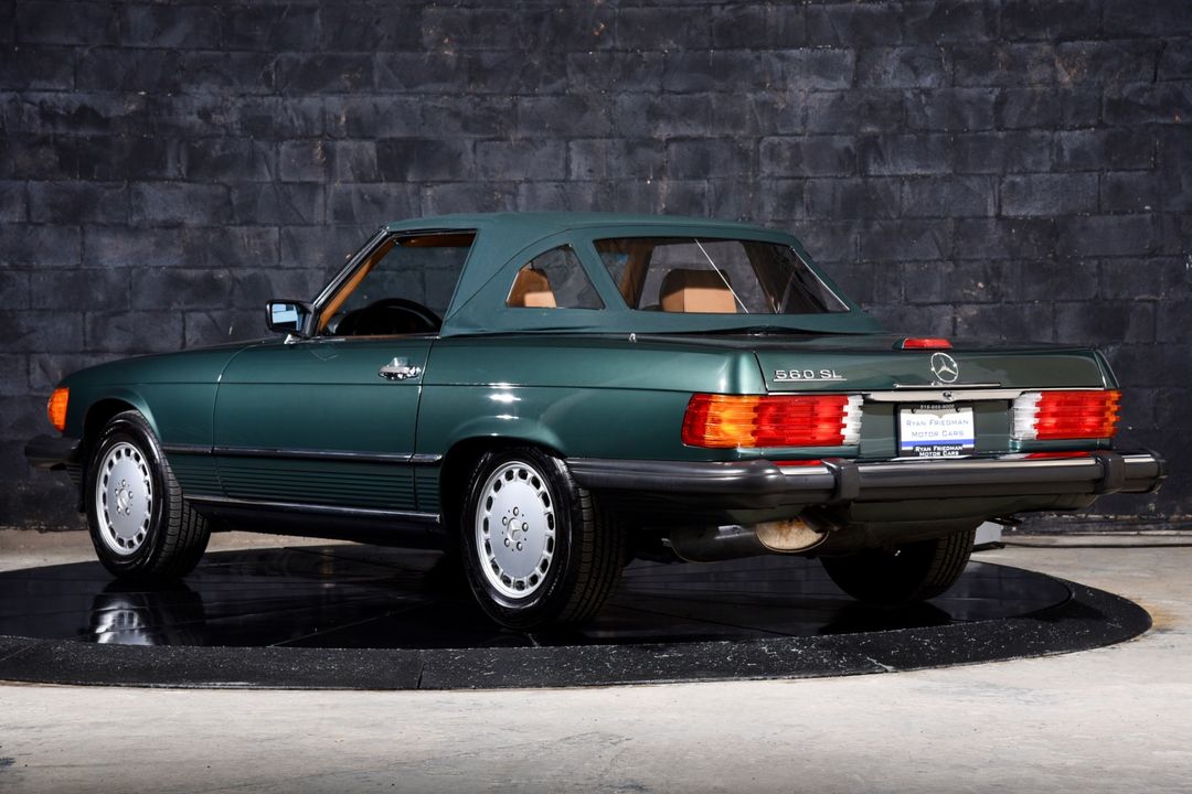 1989 Mercedes-Benz 560-Class