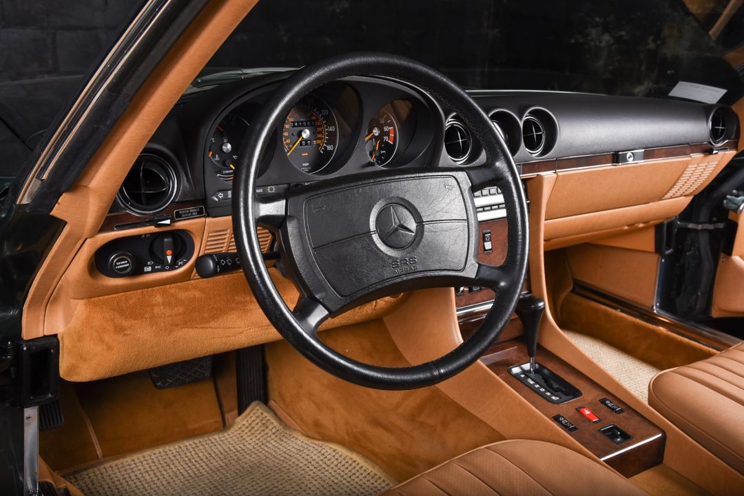 1989 Mercedes-Benz 560-Class