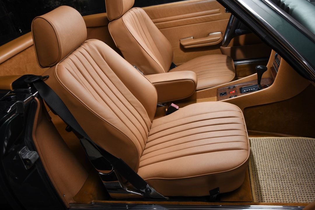1989 Mercedes-Benz 560-Class