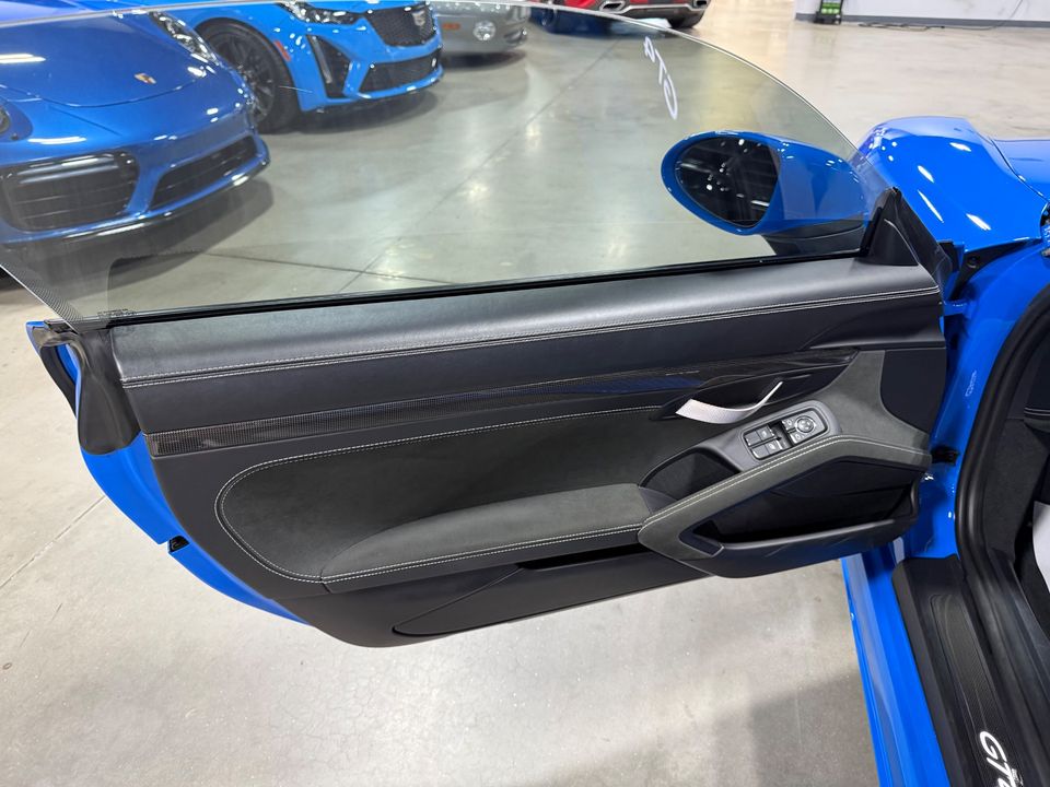 2022 PORSCHE 718 CAYMAN