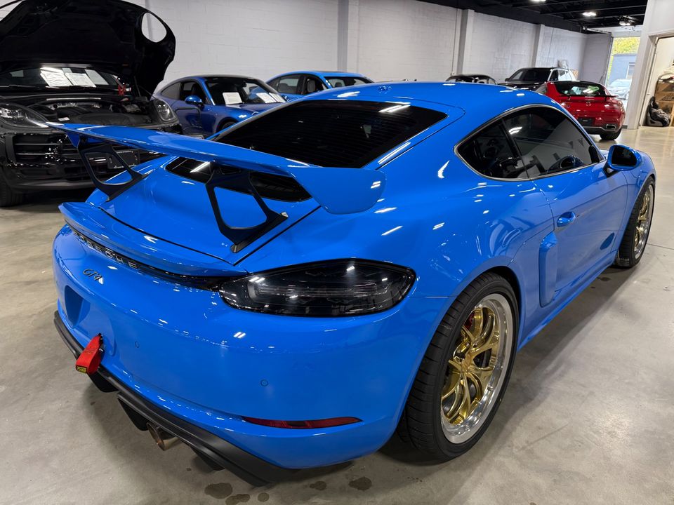 2022 PORSCHE 718 CAYMAN