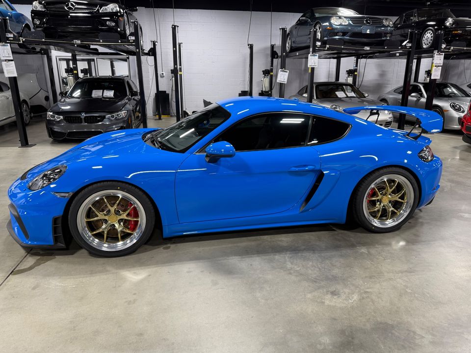 2022 PORSCHE 718 CAYMAN