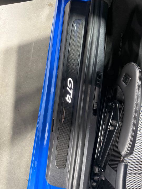 2022 PORSCHE 718 CAYMAN