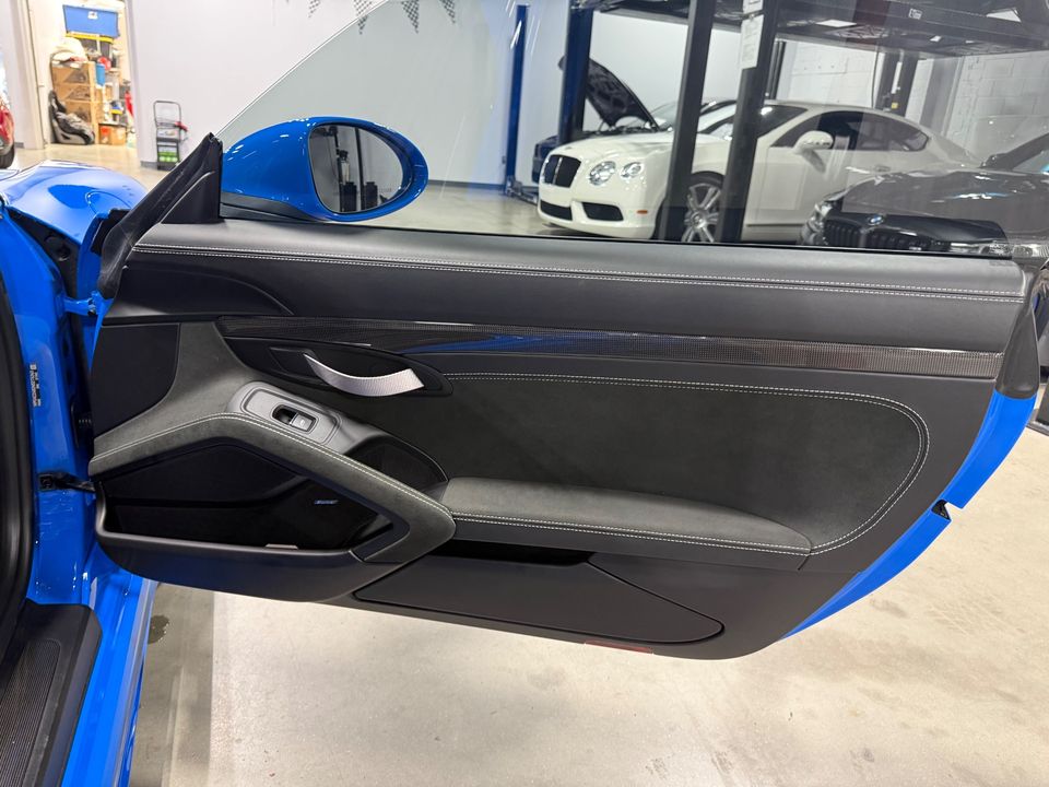 2022 PORSCHE 718 CAYMAN