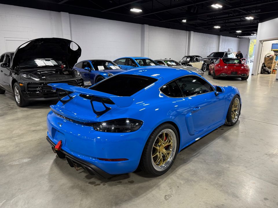 2022 PORSCHE 718 CAYMAN