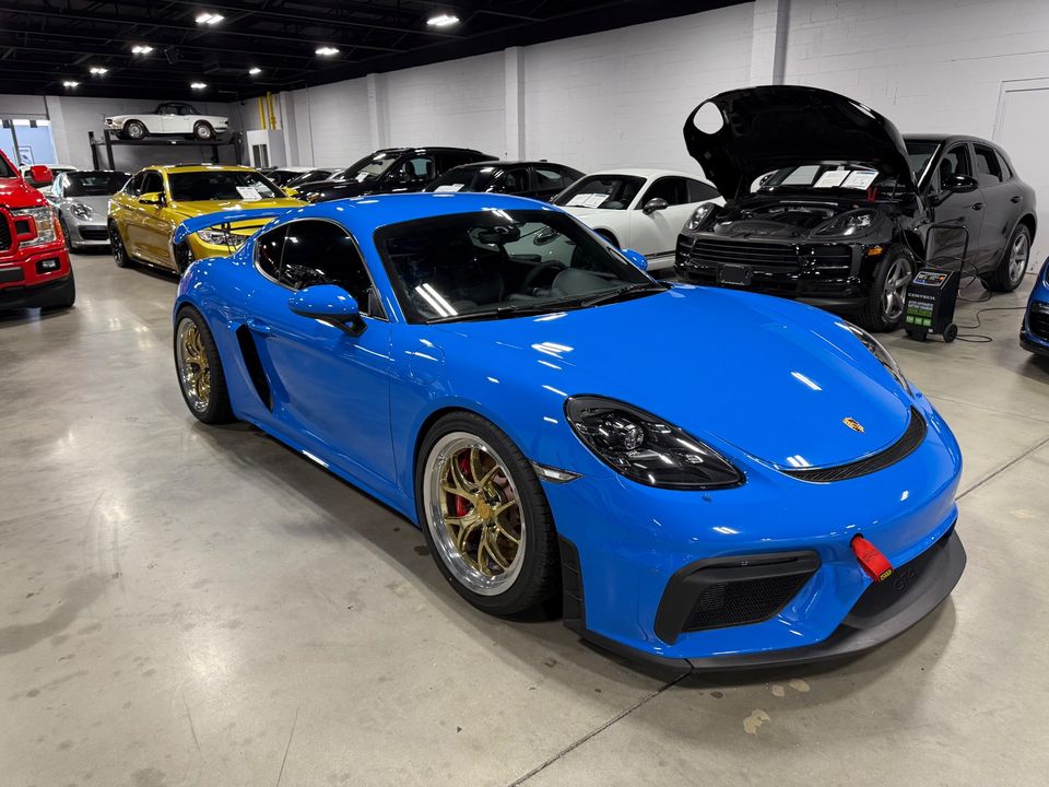 2022 PORSCHE 718 CAYMAN