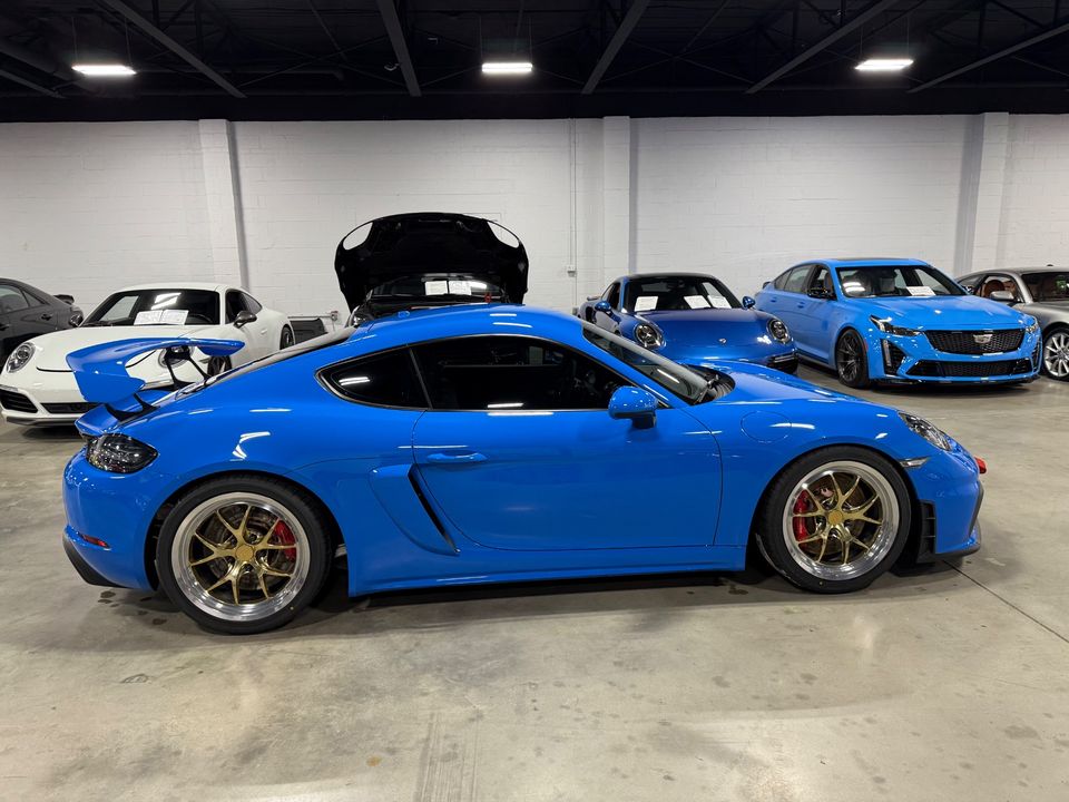 2022 PORSCHE 718 CAYMAN