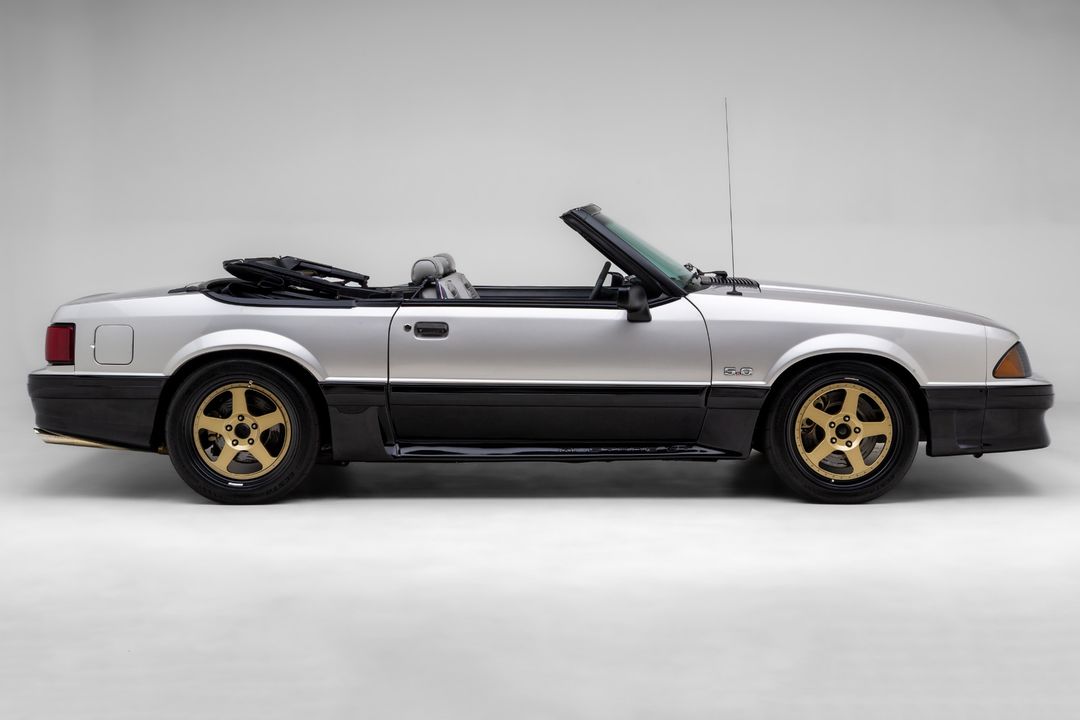 1990 Ford Mustang