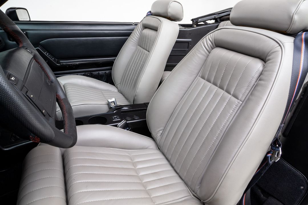 1990 Ford Mustang