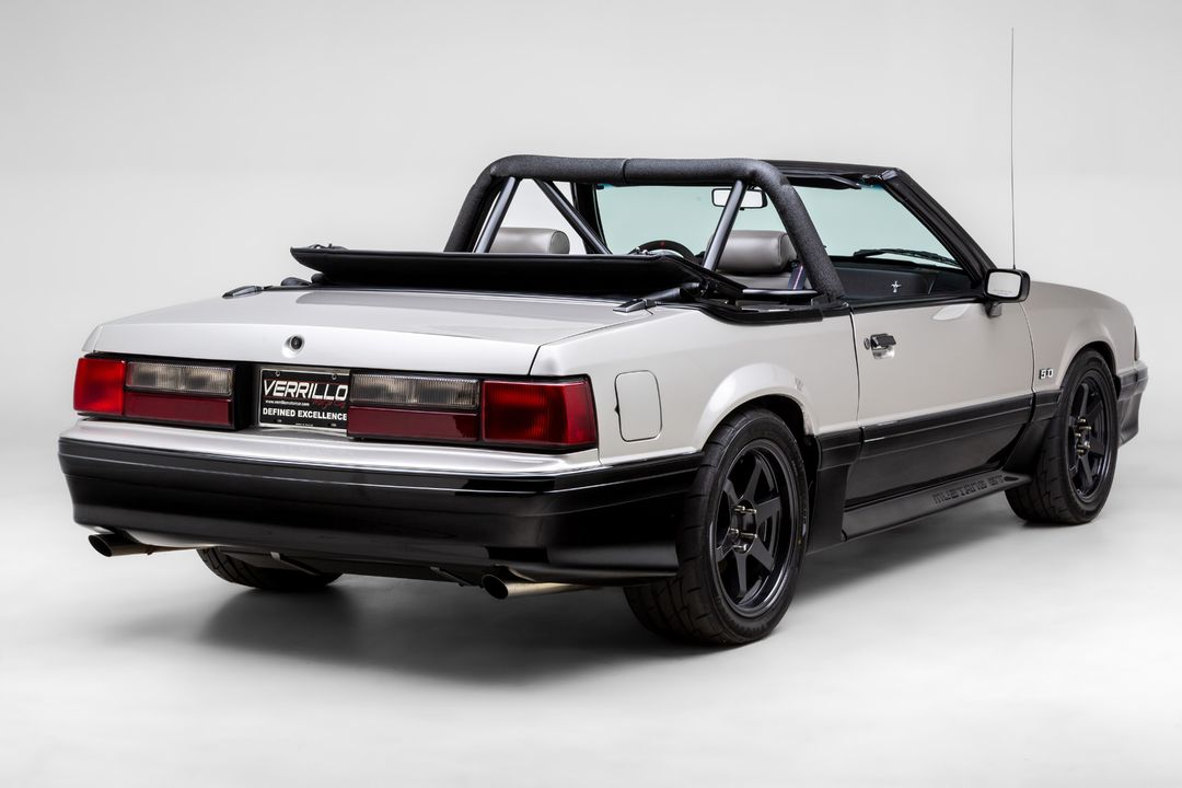 1990 Ford Mustang
