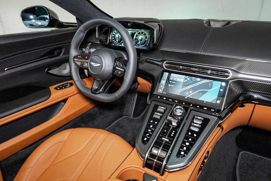 2026 ASTON MARTIN Vantage