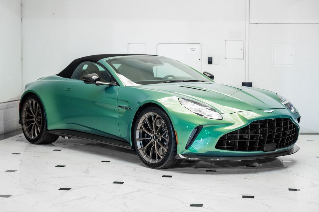 2026 ASTON MARTIN Vantage