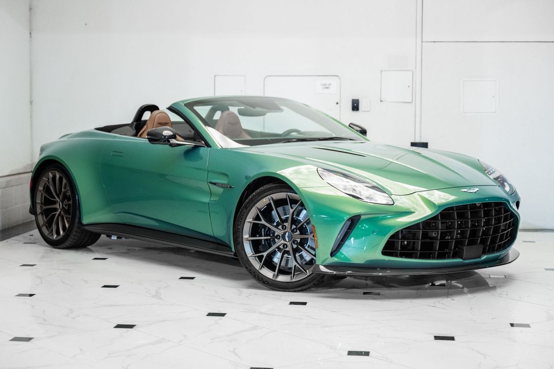 2026 ASTON MARTIN Vantage