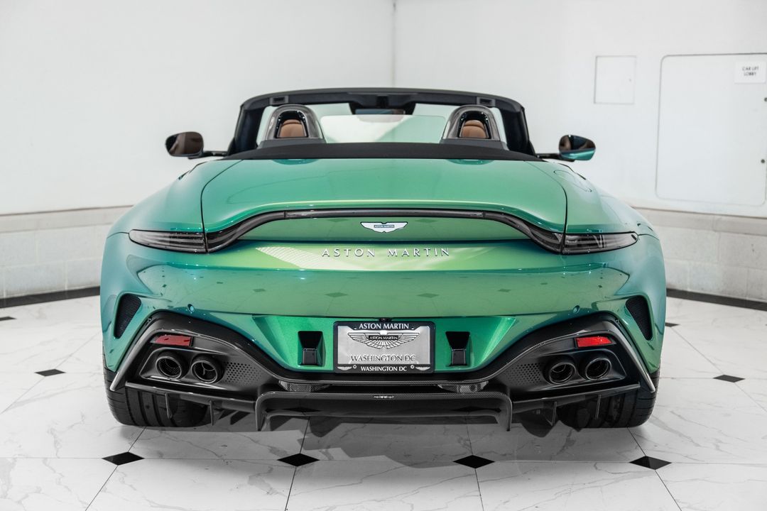 2026 ASTON MARTIN Vantage