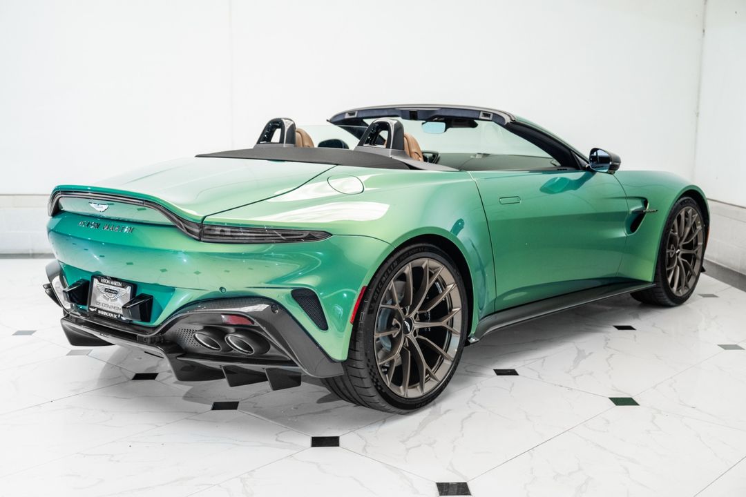 2026 ASTON MARTIN Vantage