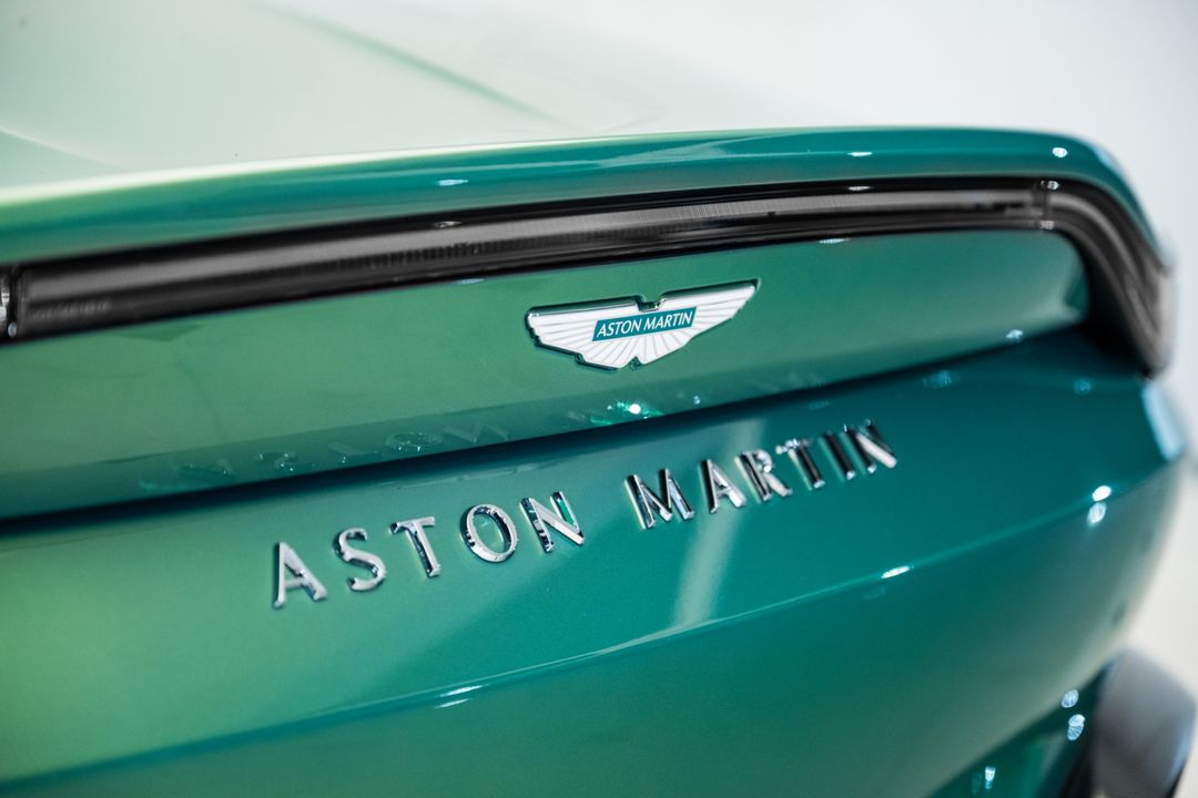 2026 ASTON MARTIN Vantage