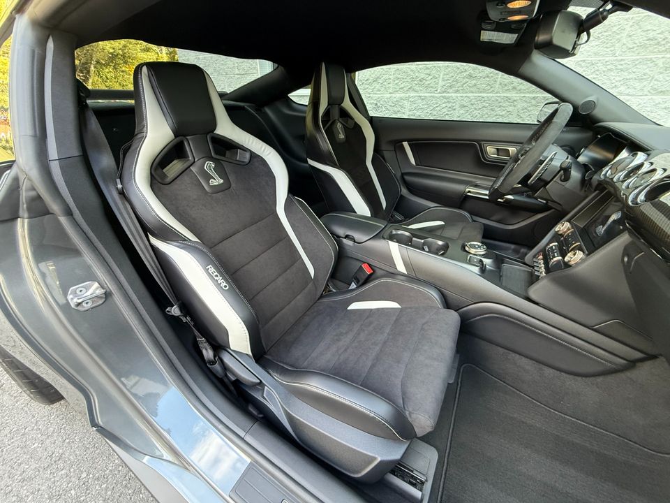 2022 Ford Mustang