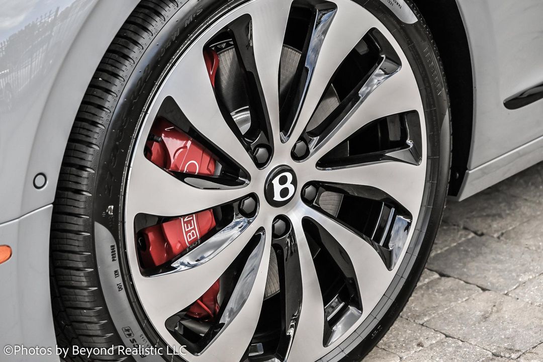 2025 Bentley Flying Spur