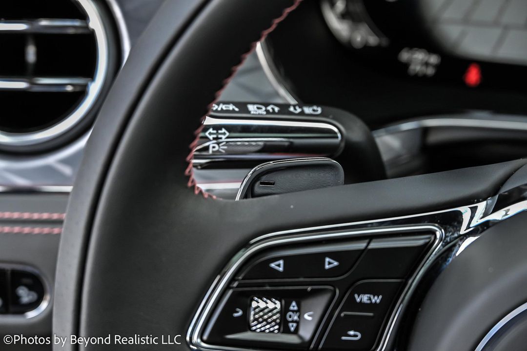 2025 Bentley Flying Spur