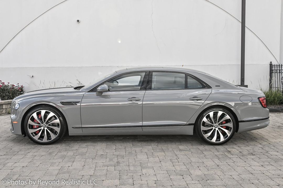 2025 Bentley Flying Spur