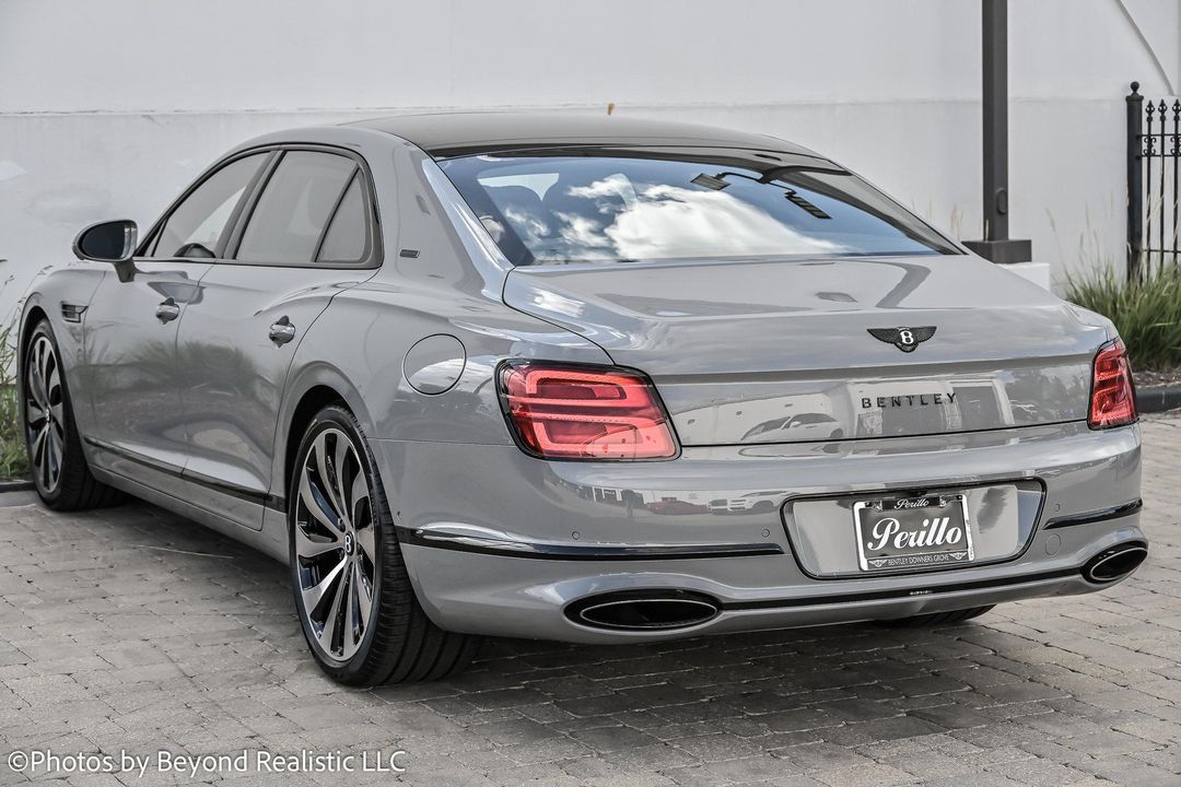 2025 Bentley Flying Spur