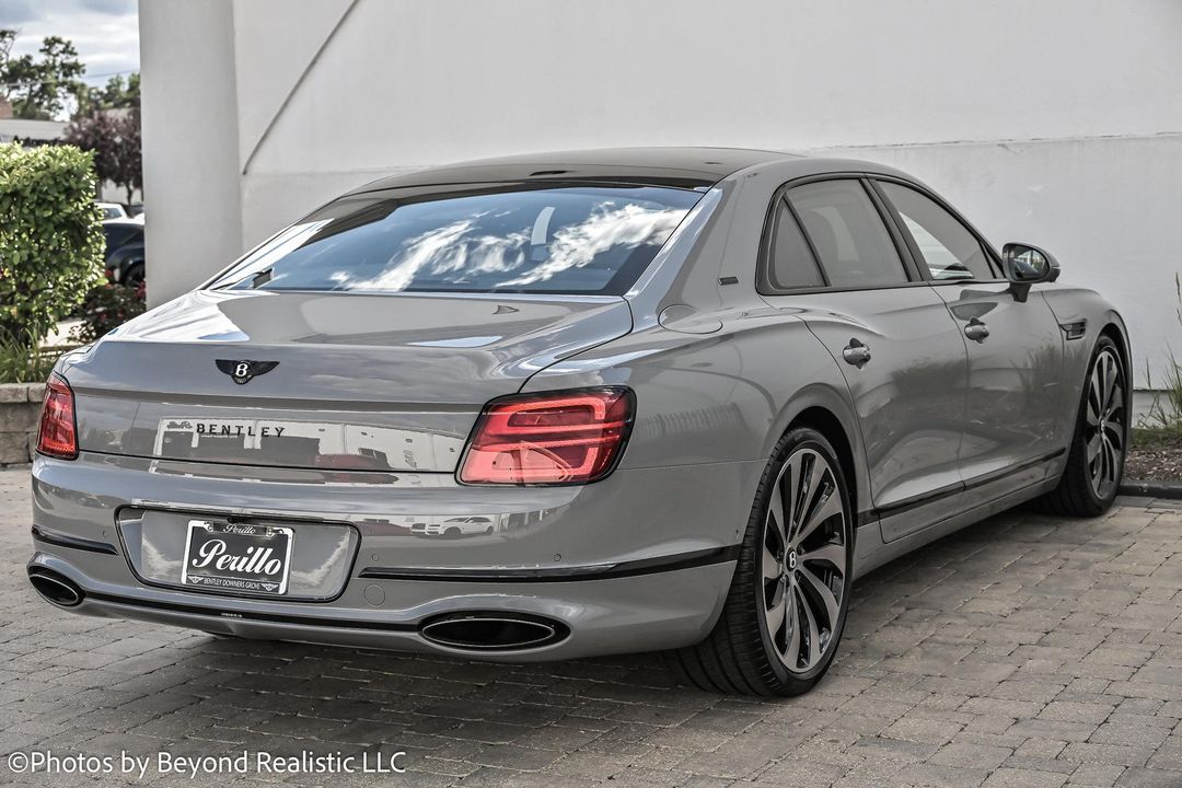 2025 Bentley Flying Spur