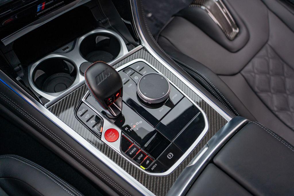 2024 BMW M8