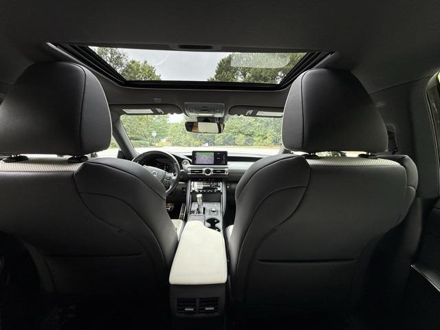 2022 Lexus IS