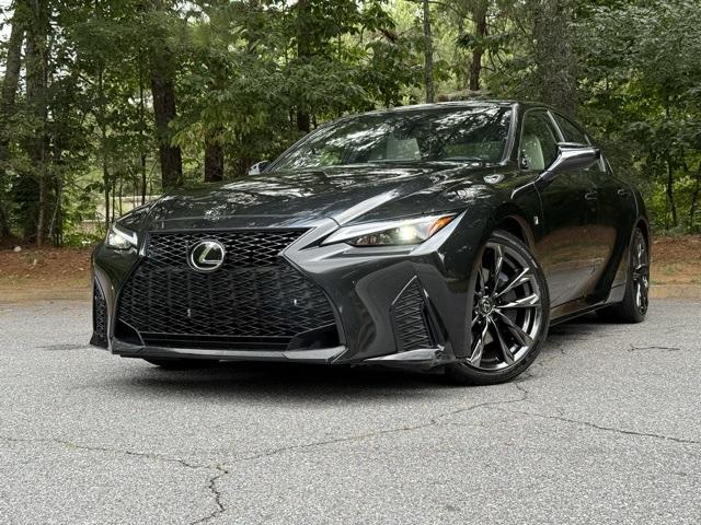 2022 Lexus IS