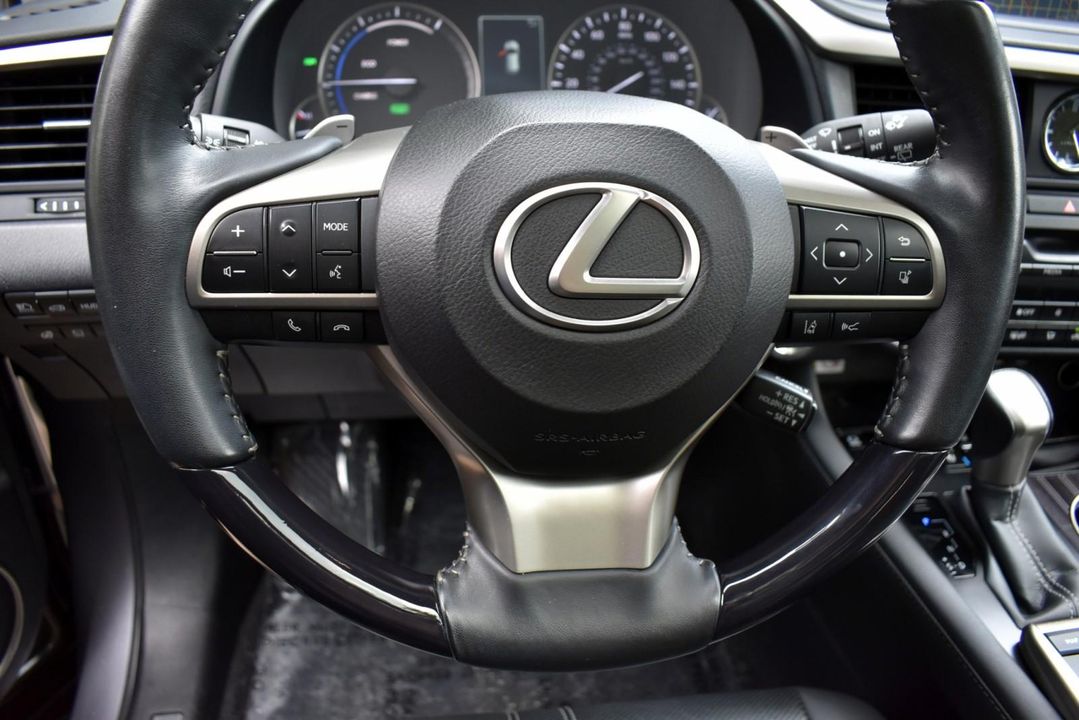 2022 Lexus RX 450h AWD w/LUXURY Pkg, Navigation, Cold weather Pkg, Heated and Ventilat
