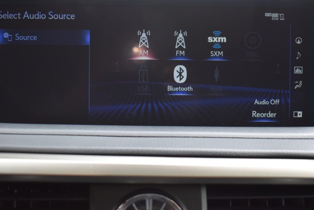 2022 Lexus RX 450h AWD w/LUXURY Pkg, Navigation, Cold weather Pkg, Heated and Ventilat