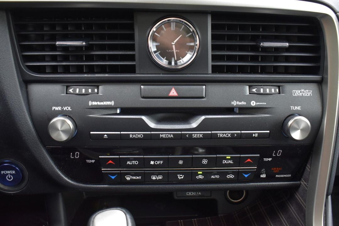 2022 Lexus RX 450h AWD w/LUXURY Pkg, Navigation, Cold weather Pkg, Heated and Ventilat