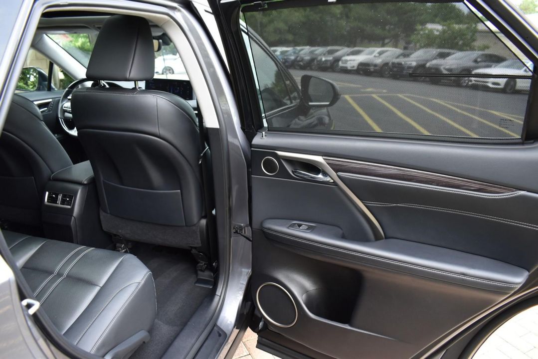 2022 Lexus RX 450h AWD w/LUXURY Pkg, Navigation, Cold weather Pkg, Heated and Ventilat
