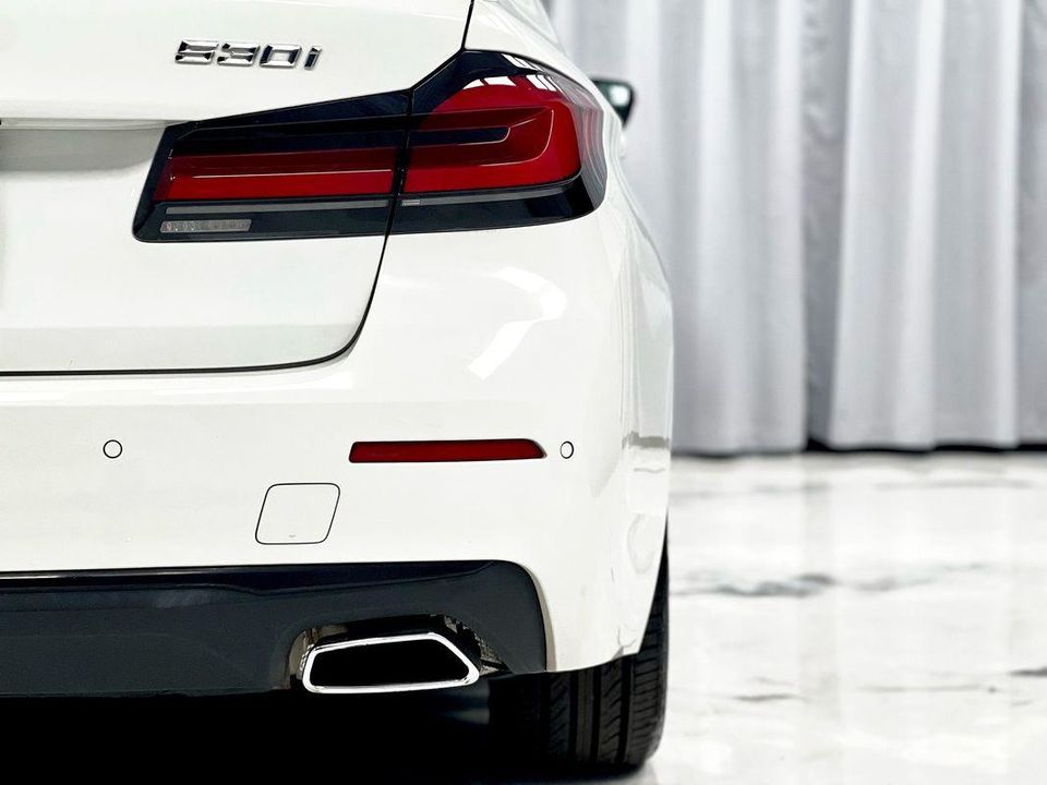 2021 BMW 5 Series