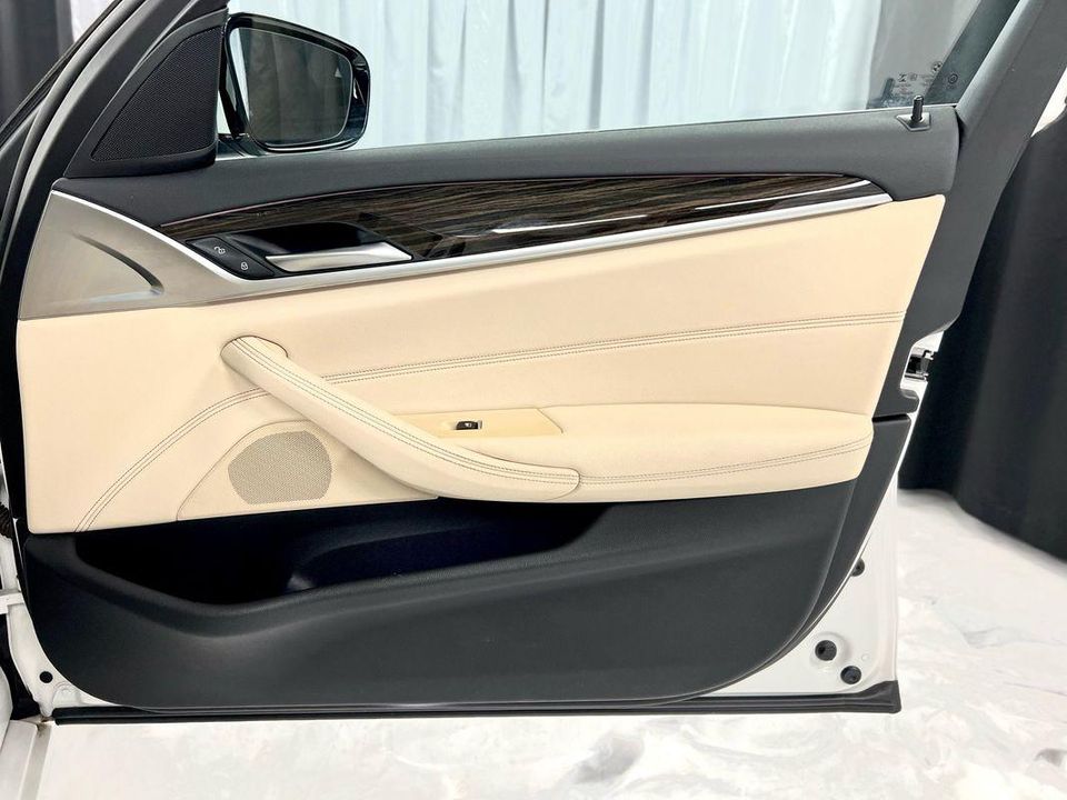 2021 BMW 5 Series