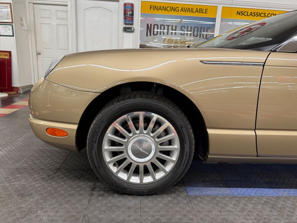 2005 Ford Thunderbird