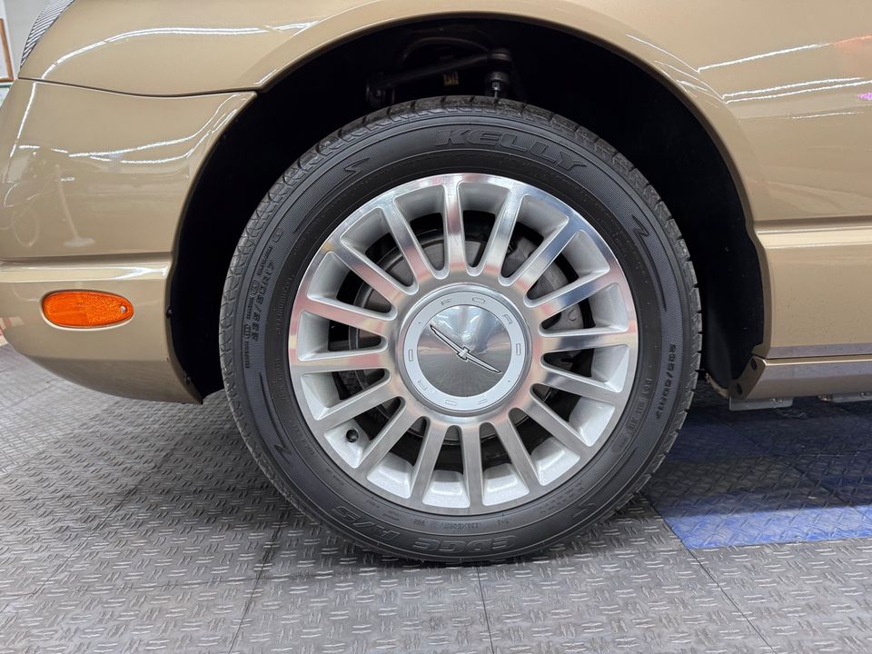2005 Ford Thunderbird