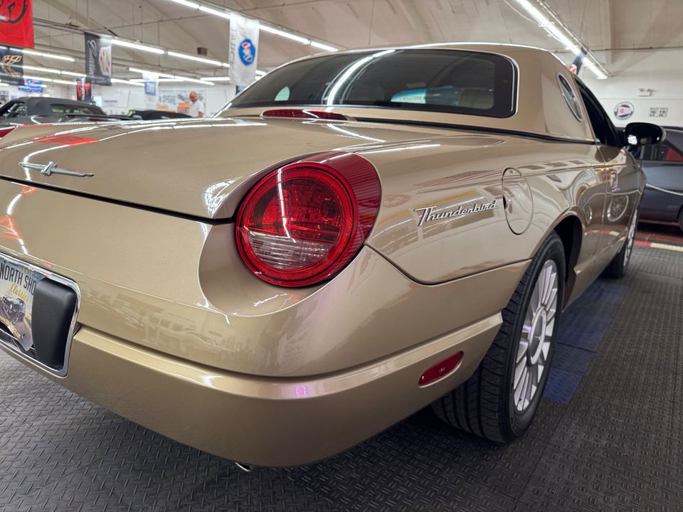 2005 Ford Thunderbird