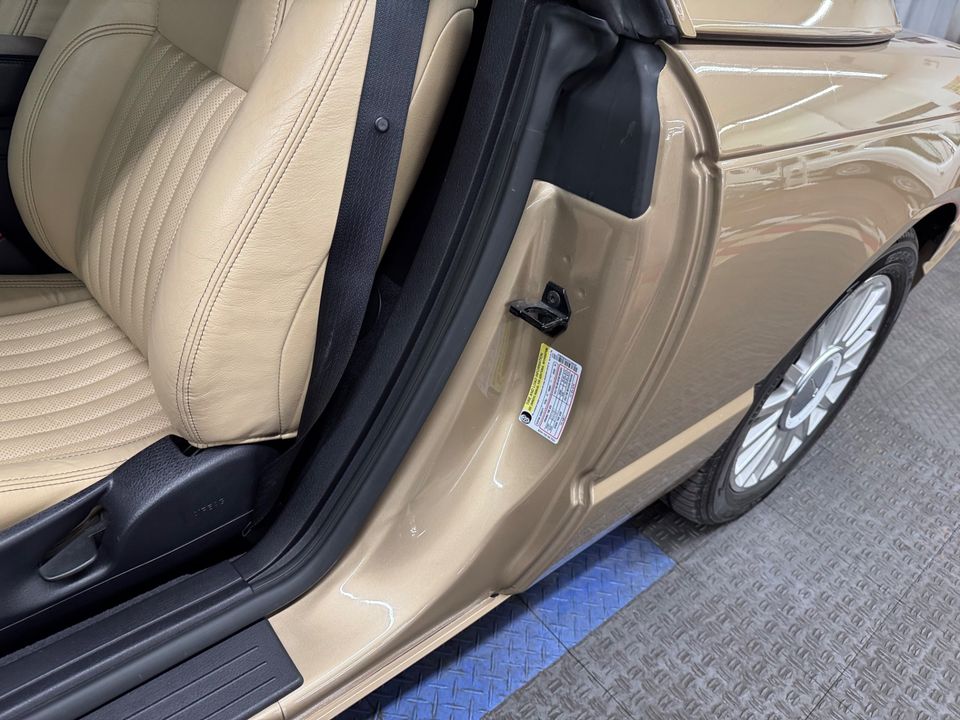 2005 Ford Thunderbird