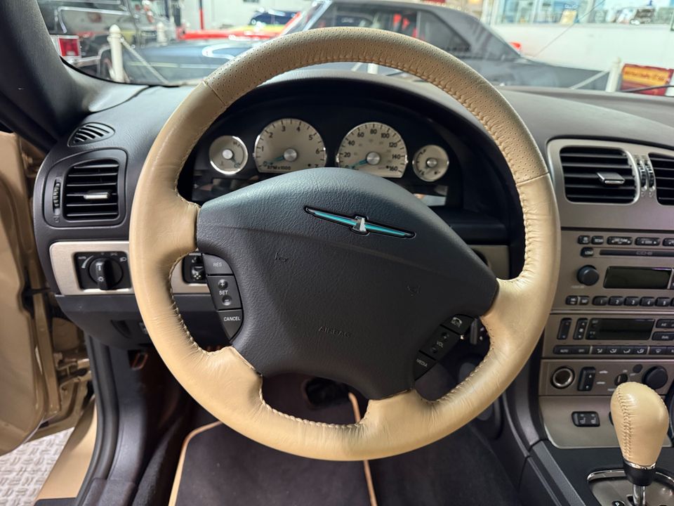 2005 Ford Thunderbird