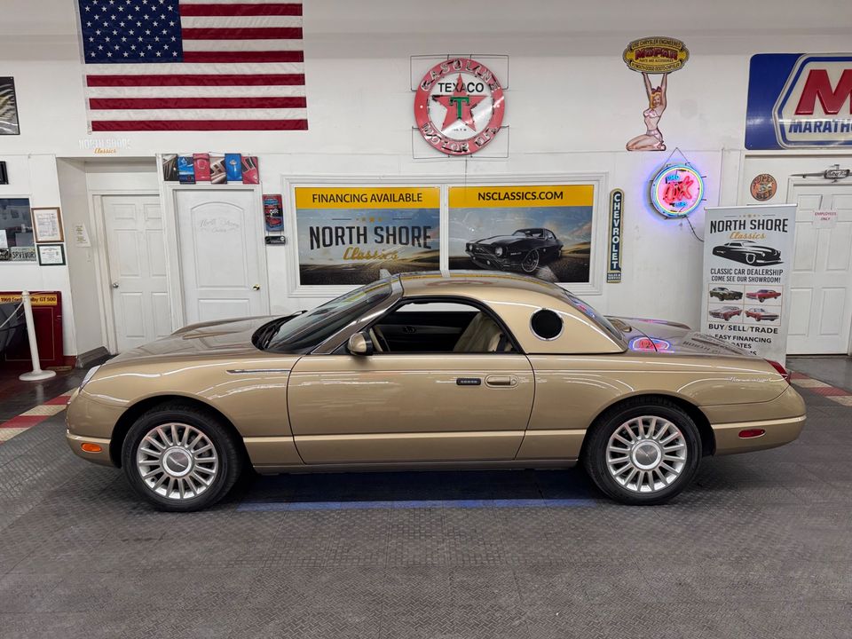 2005 Ford Thunderbird