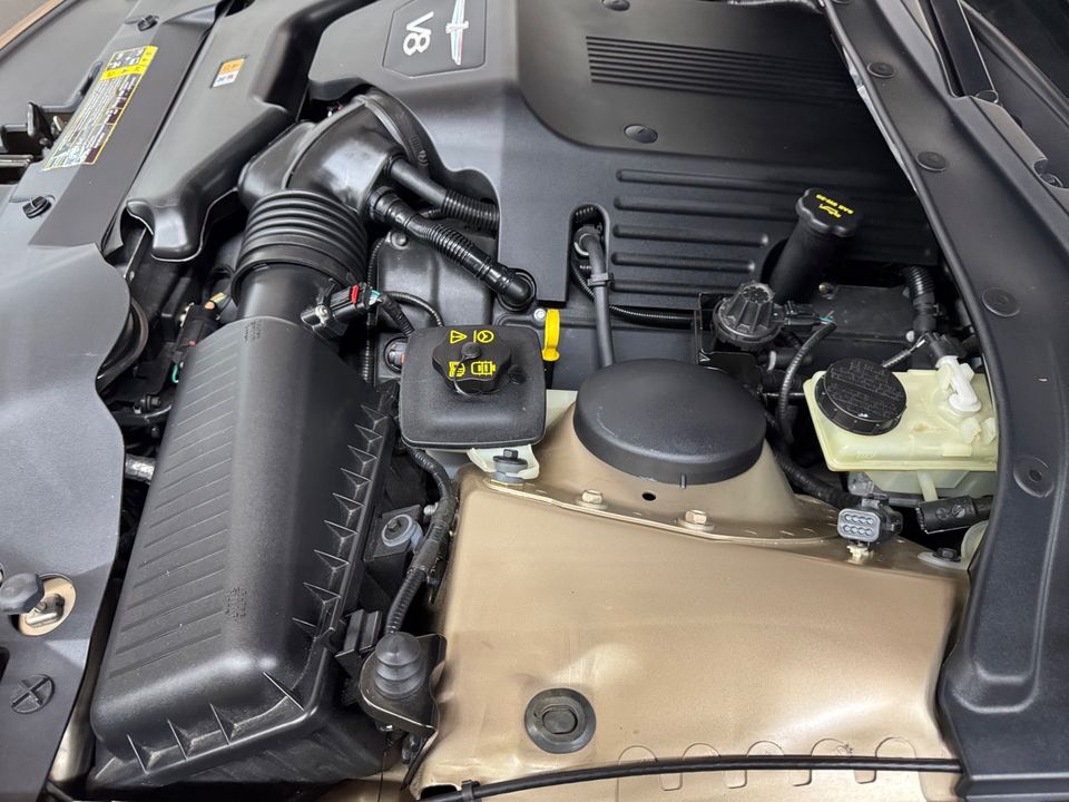 2005 Ford Thunderbird