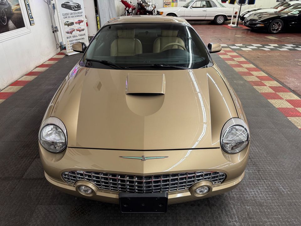 2005 Ford Thunderbird