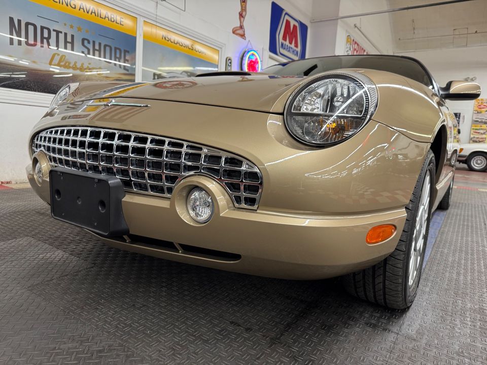 2005 Ford Thunderbird